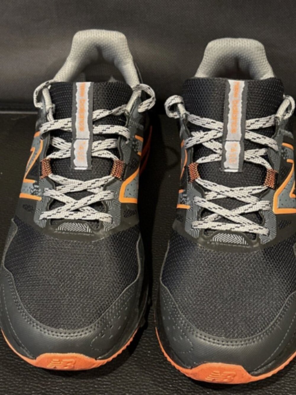 New Balance 410 MT410LO8 Men's Black/Gray/Orange Lace-Up Low Top 2E Sneakers 8.5